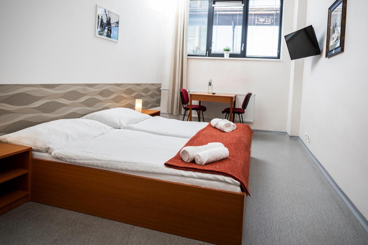 Hotel Vp1 Ostrava Ngoại thất bức ảnh